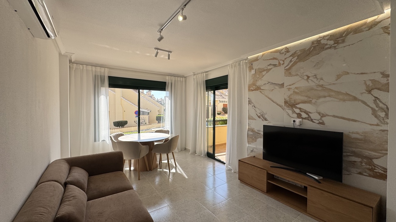 For sale - 2 Bedroom 2 Bathroom Apartment in Lomas De Campoamor - Costa Blanca  - Alicante