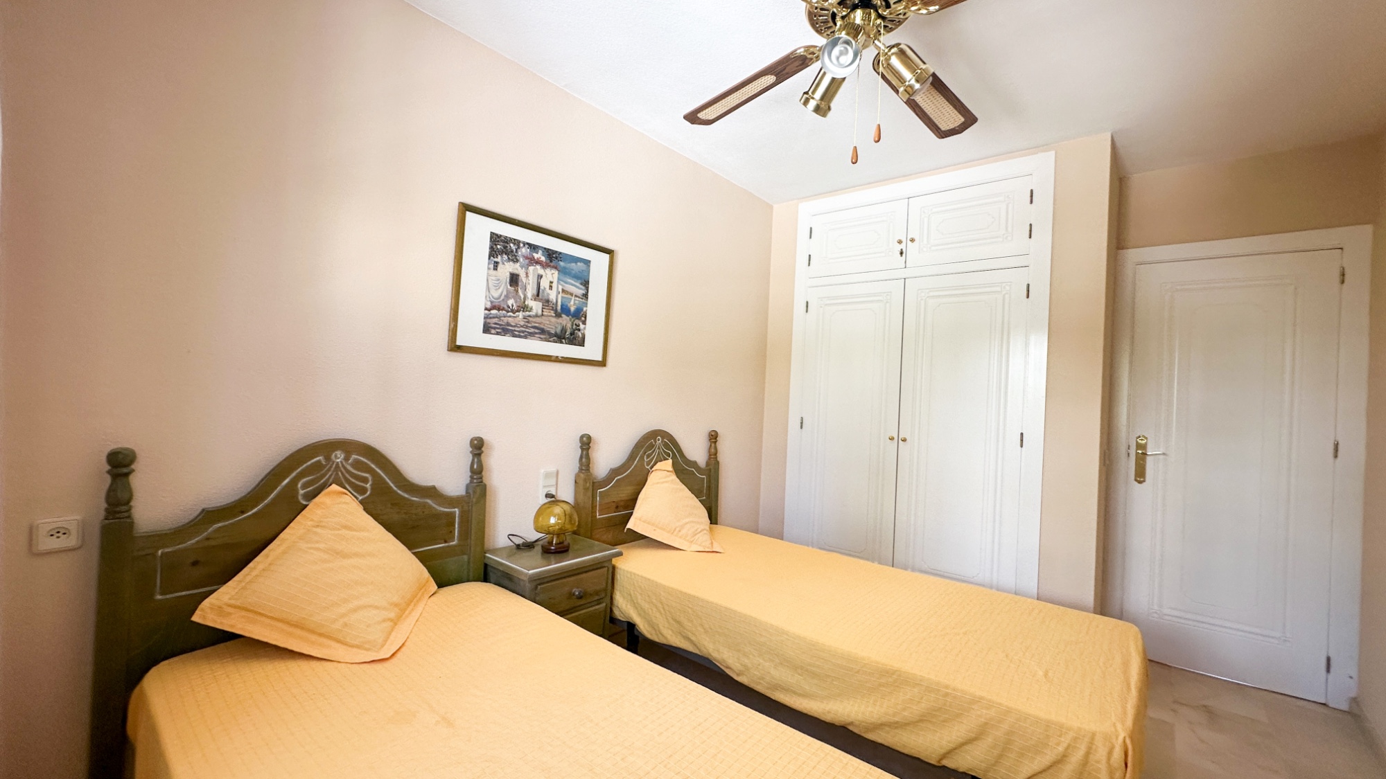 For sale - 2 Bedroom 1 Bathroom Town House in Orihuela Costa - Costa Blanca  - Alicante