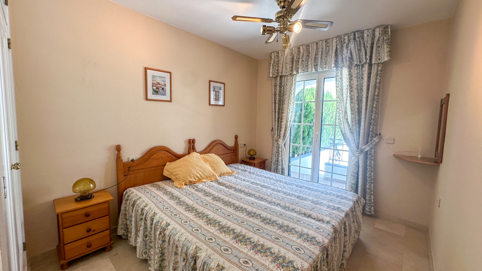 For sale - 2 Bedroom 1 Bathroom Town House in Orihuela Costa - Costa Blanca  - Alicante