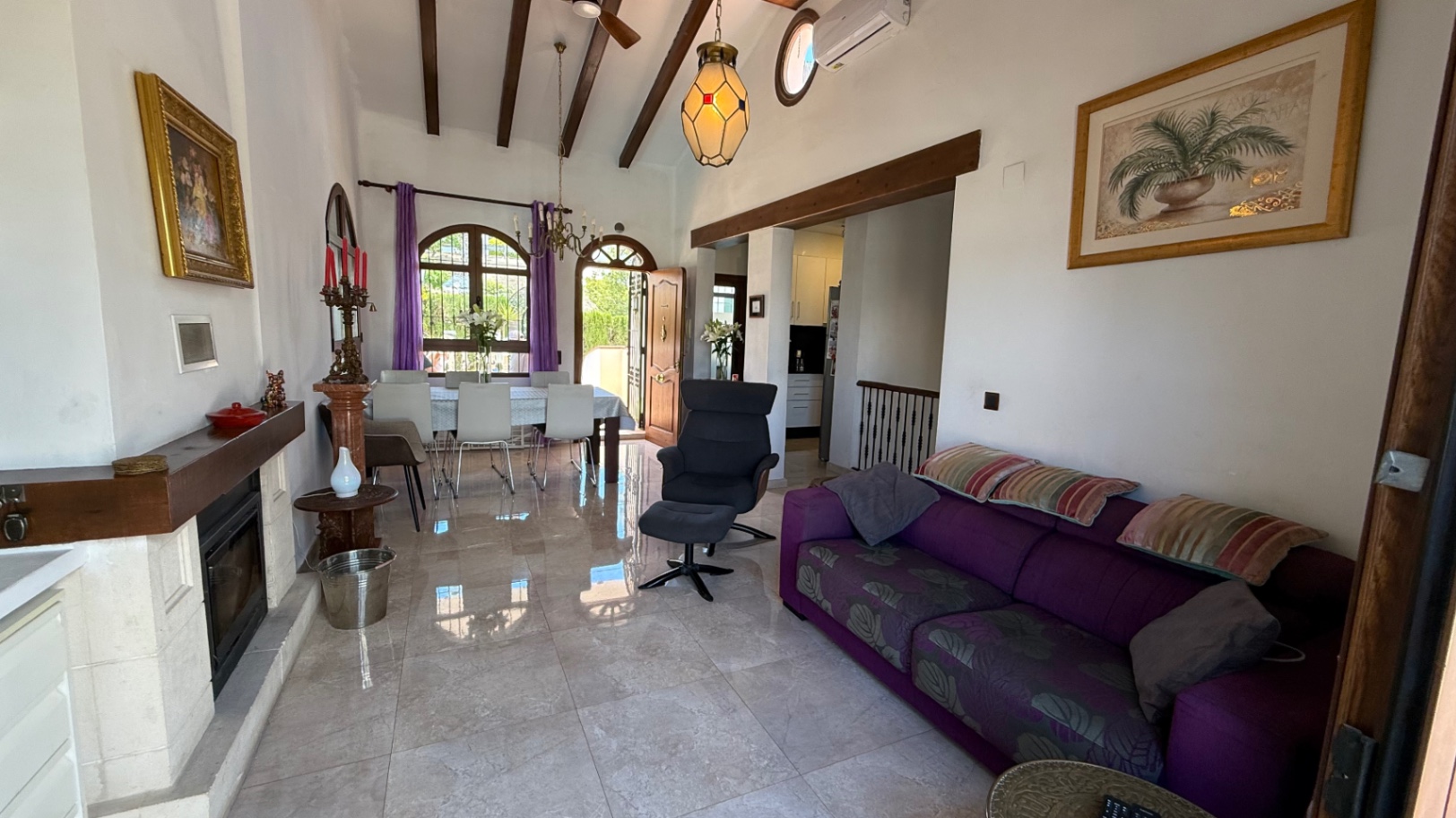 For sale - 4 Bedroom 2 Bathroom Villa in Orihuela - Inland  - Alicante
