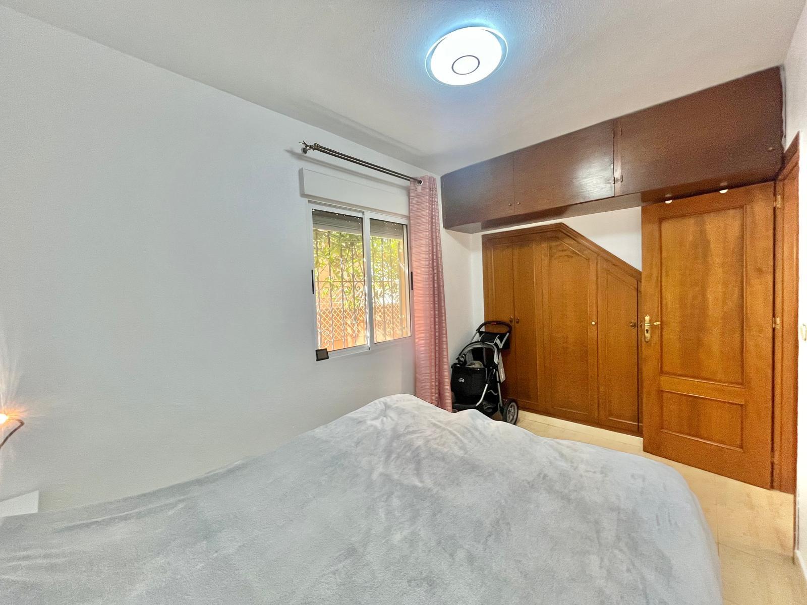 For sale - 3 Bedroom 2 Bathroom Villa in Orihuela Costa - Los Almendros-la Florida  - Alicante