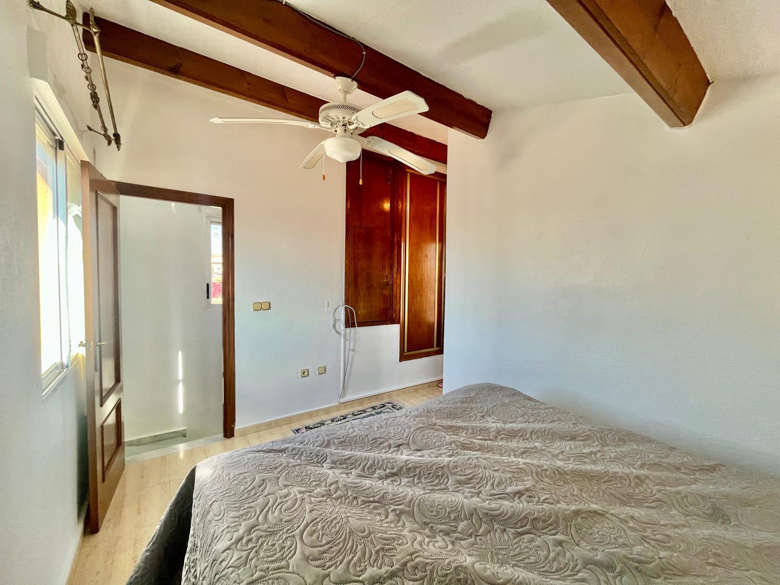 For sale - 3 Bedroom 2 Bathroom Villa in Orihuela Costa - Los Almendros-la Florida  - Alicante