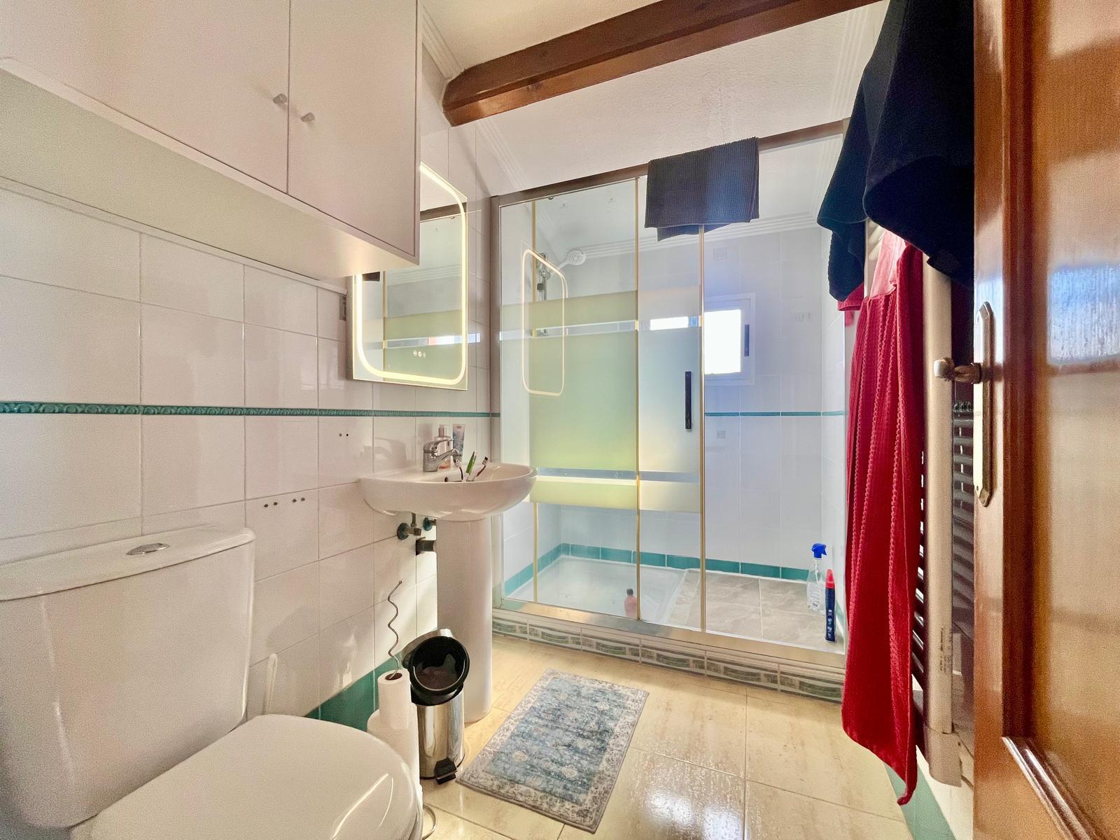 For sale - 3 Bedroom 2 Bathroom Villa in Orihuela Costa - Los Almendros-la Florida  - Alicante