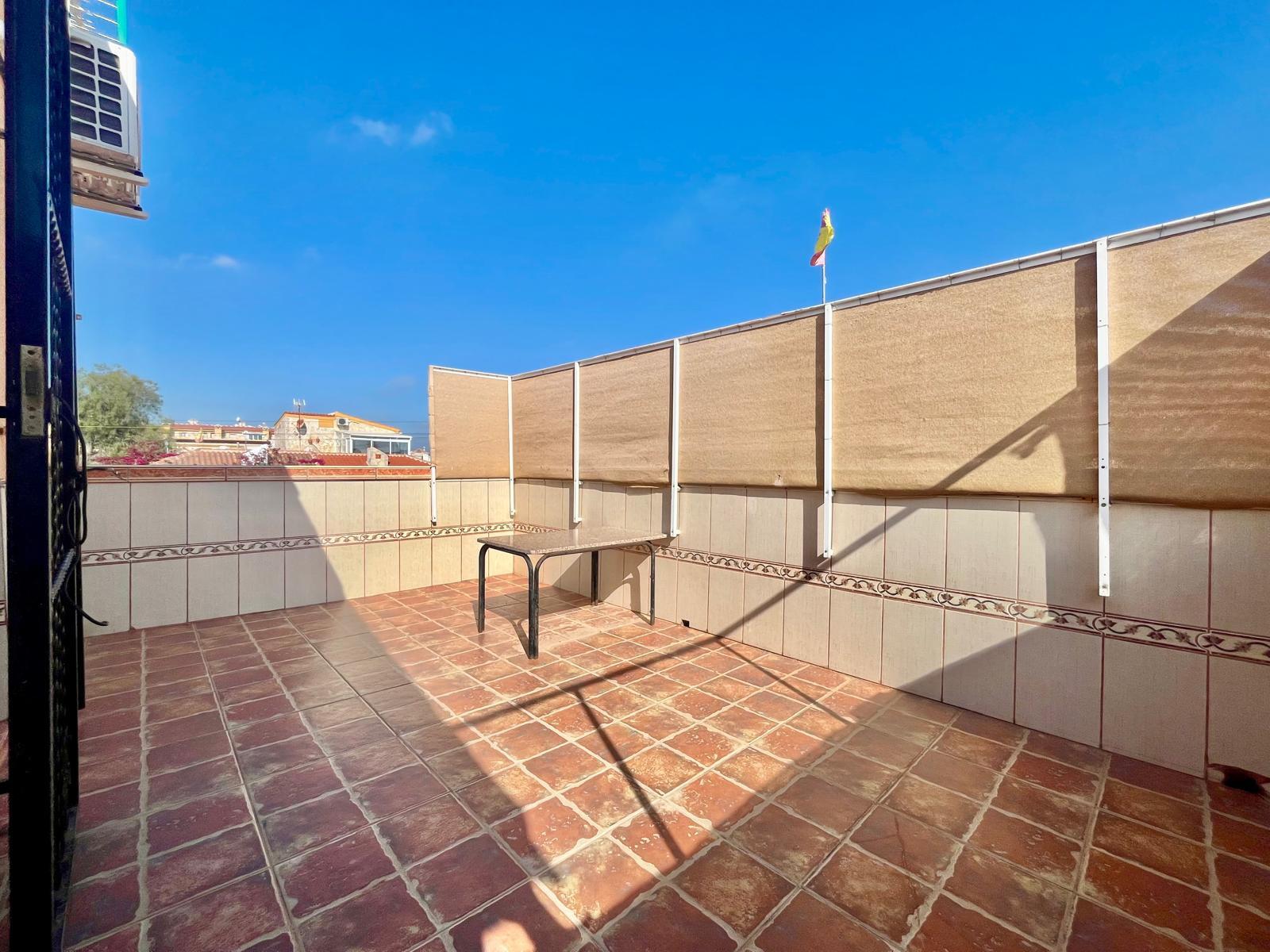 For sale - 3 Bedroom 2 Bathroom Villa in Orihuela Costa - Los Almendros-la Florida  - Alicante