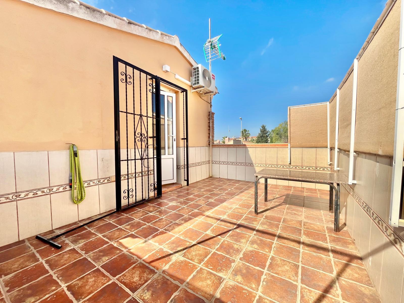 For sale - 3 Bedroom 2 Bathroom Villa in Orihuela Costa - Los Almendros-la Florida  - Alicante