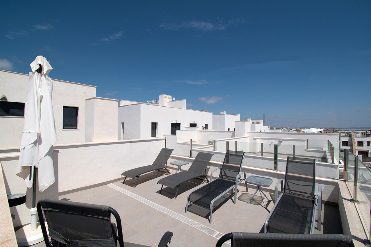 For sale - 3 Bedroom 3 Bathroom Semi Detached in Orihuela Costa - pau26  - Alicante