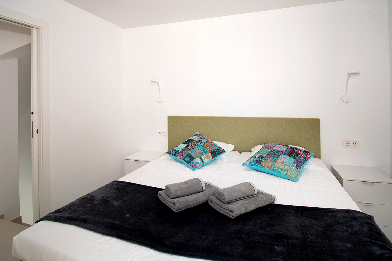 For sale - 3 Bedroom 3 Bathroom Semi Detached in Orihuela Costa - pau26  - Alicante