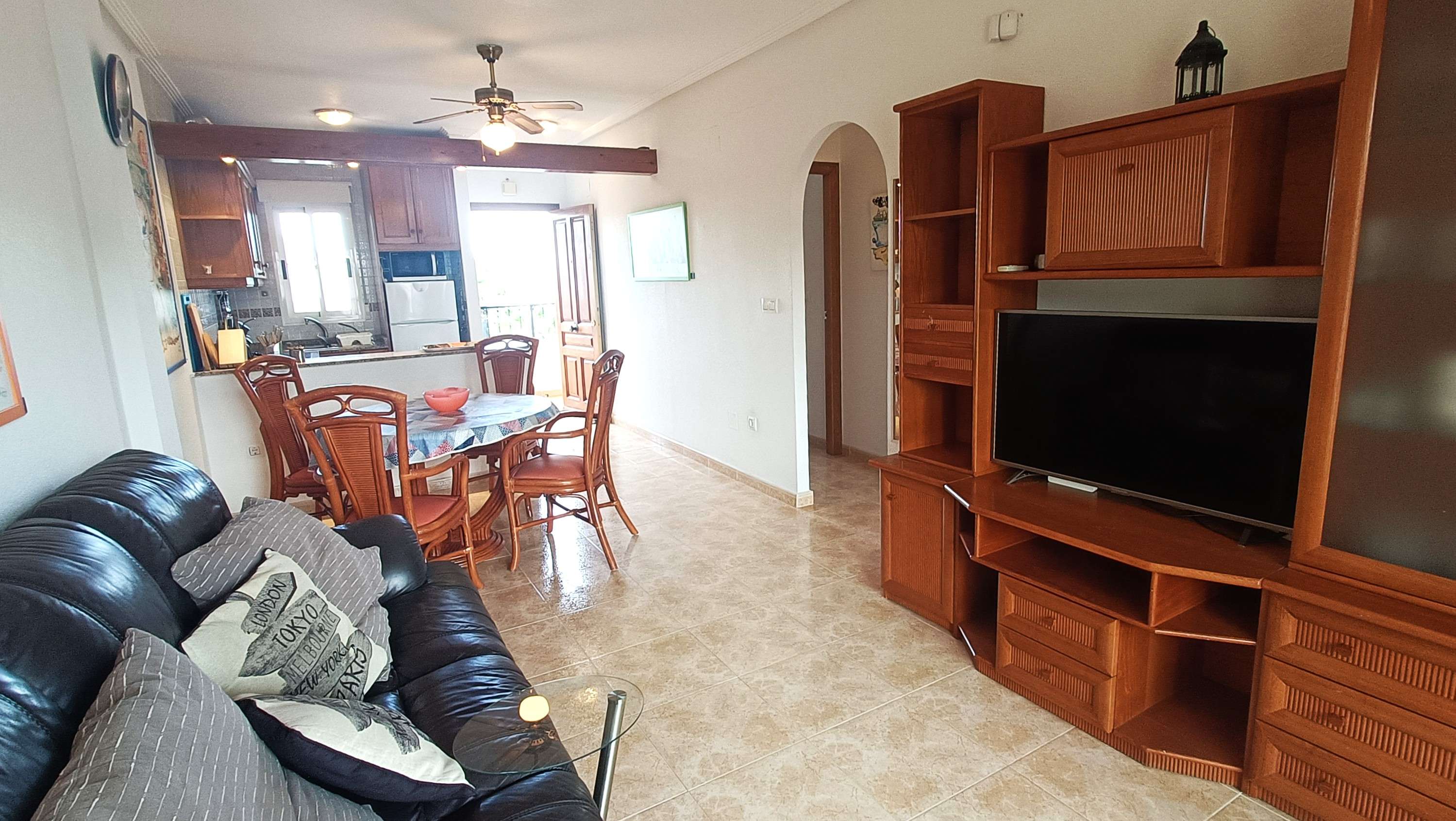 For sale - 2 Bedroom 1 Bathroom Apartment in Villamartin - Costa Blanca  - Alicante