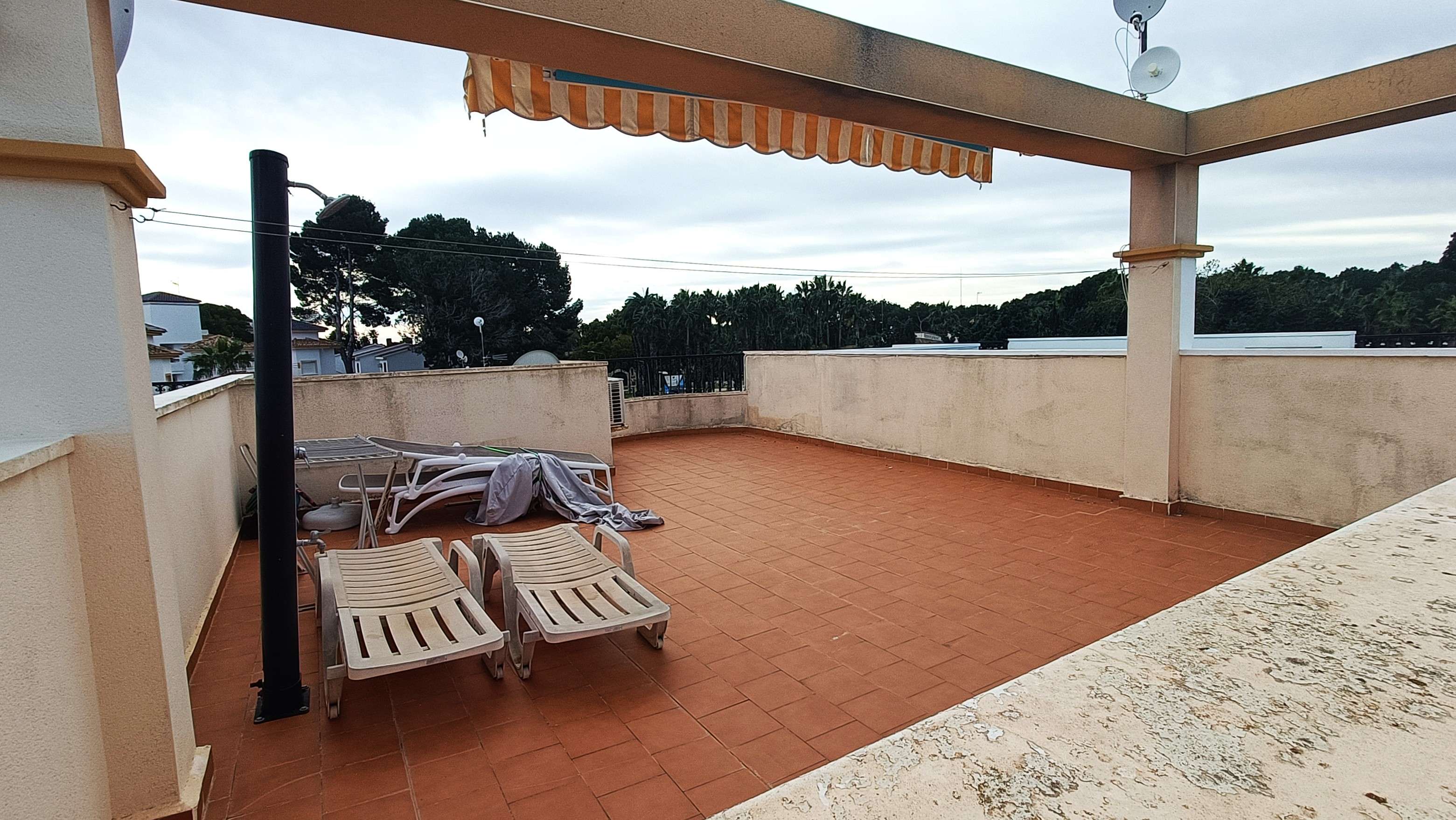 For sale - 2 Bedroom 1 Bathroom Apartment in Villamartin - Costa Blanca  - Alicante