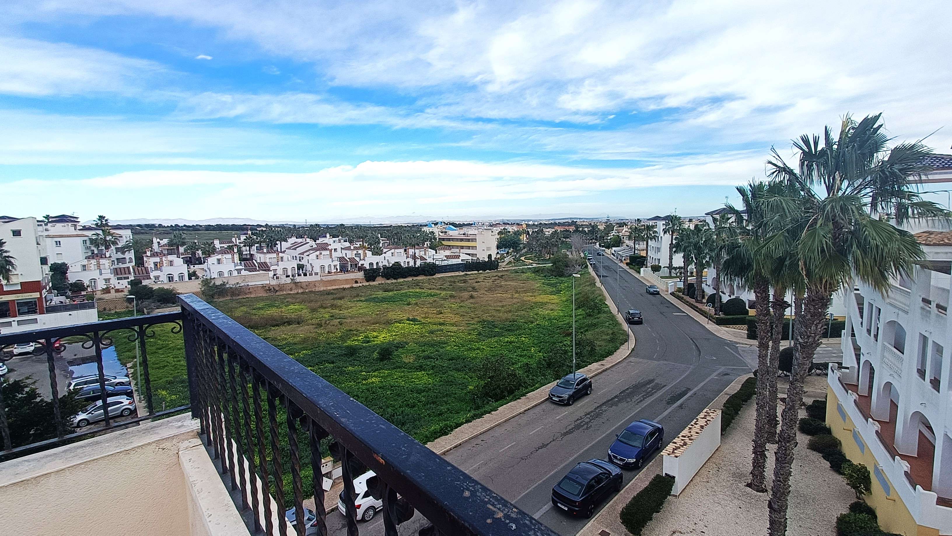 For sale - 2 Bedroom 1 Bathroom Apartment in Villamartin - Costa Blanca  - Alicante