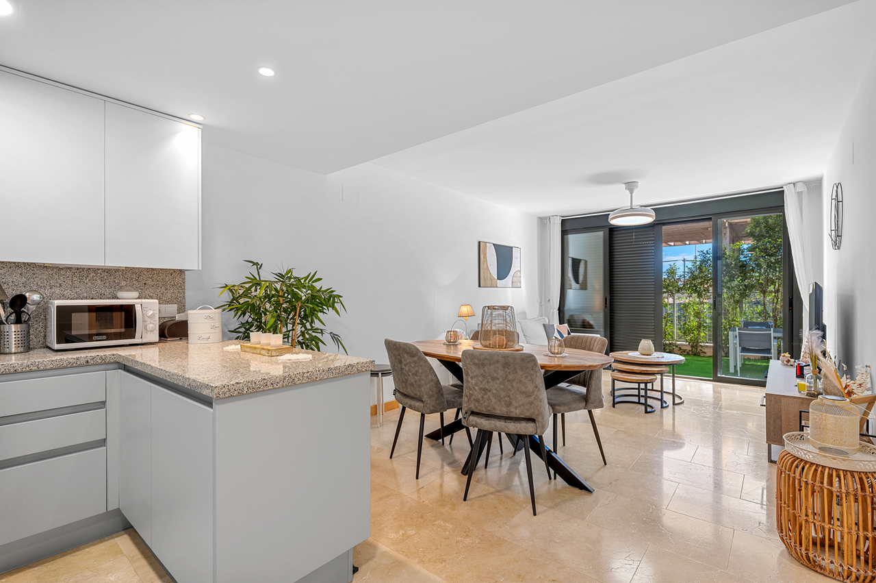 For sale - 2 Bedroom 1 Bathroom Apartment in Campoamor - Costa Blanca  - Alicante