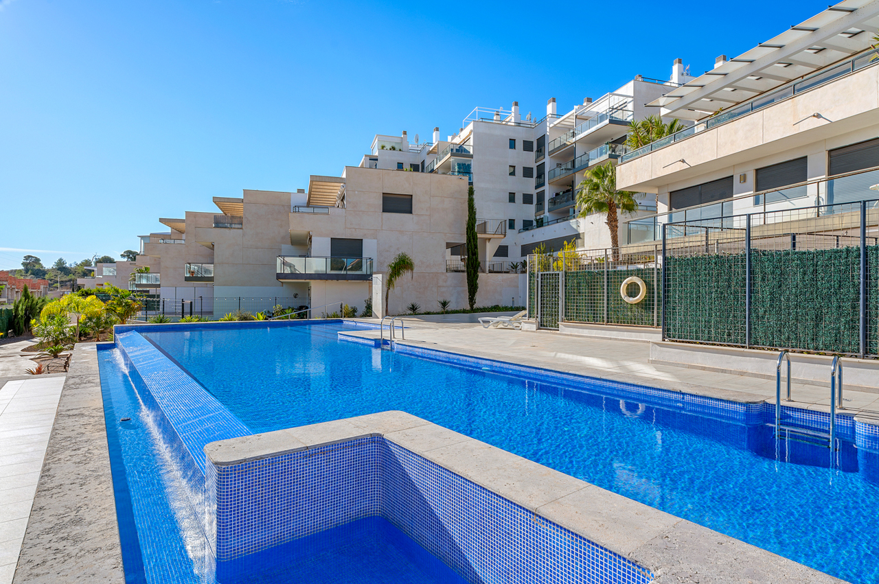 For sale - 2 Bedroom 1 Bathroom Apartment in Campoamor - Costa Blanca  - Alicante