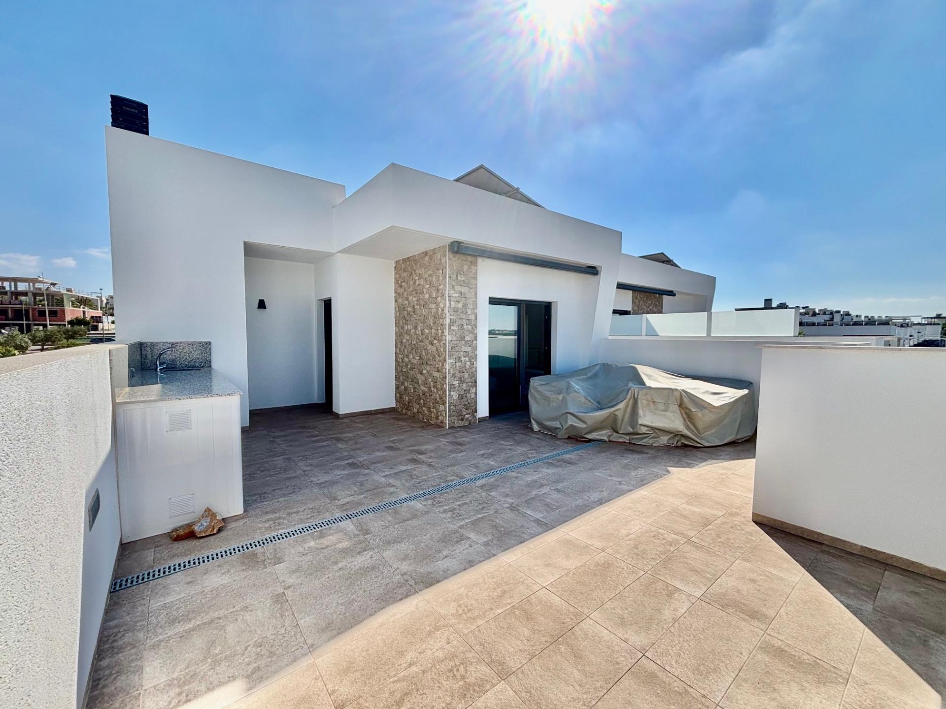 For sale - 3 Bedroom 2 Bathroom Villa in Benijofar - Pueblo 4  - Alicante