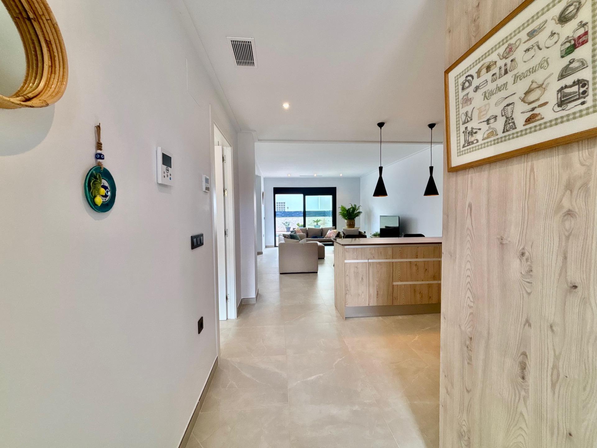 For sale - 3 Bedroom 2 Bathroom Villa in Benijofar - Pueblo 4  - Alicante