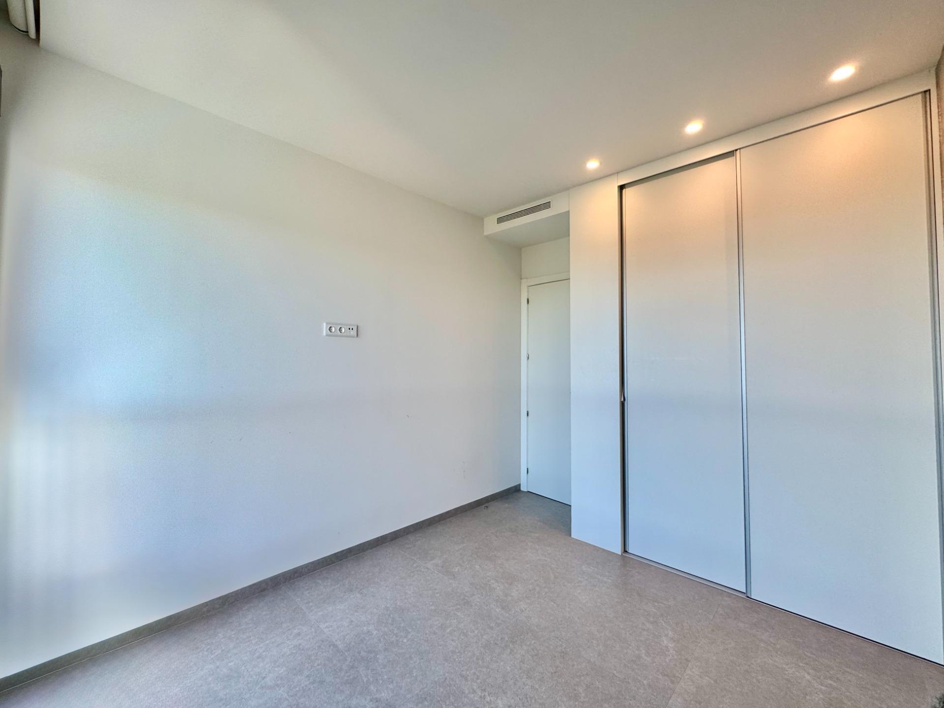 For sale - 2 Bedroom 2 Bathroom Apartment in Orihuela - Las Colinas Golf  - Alicante