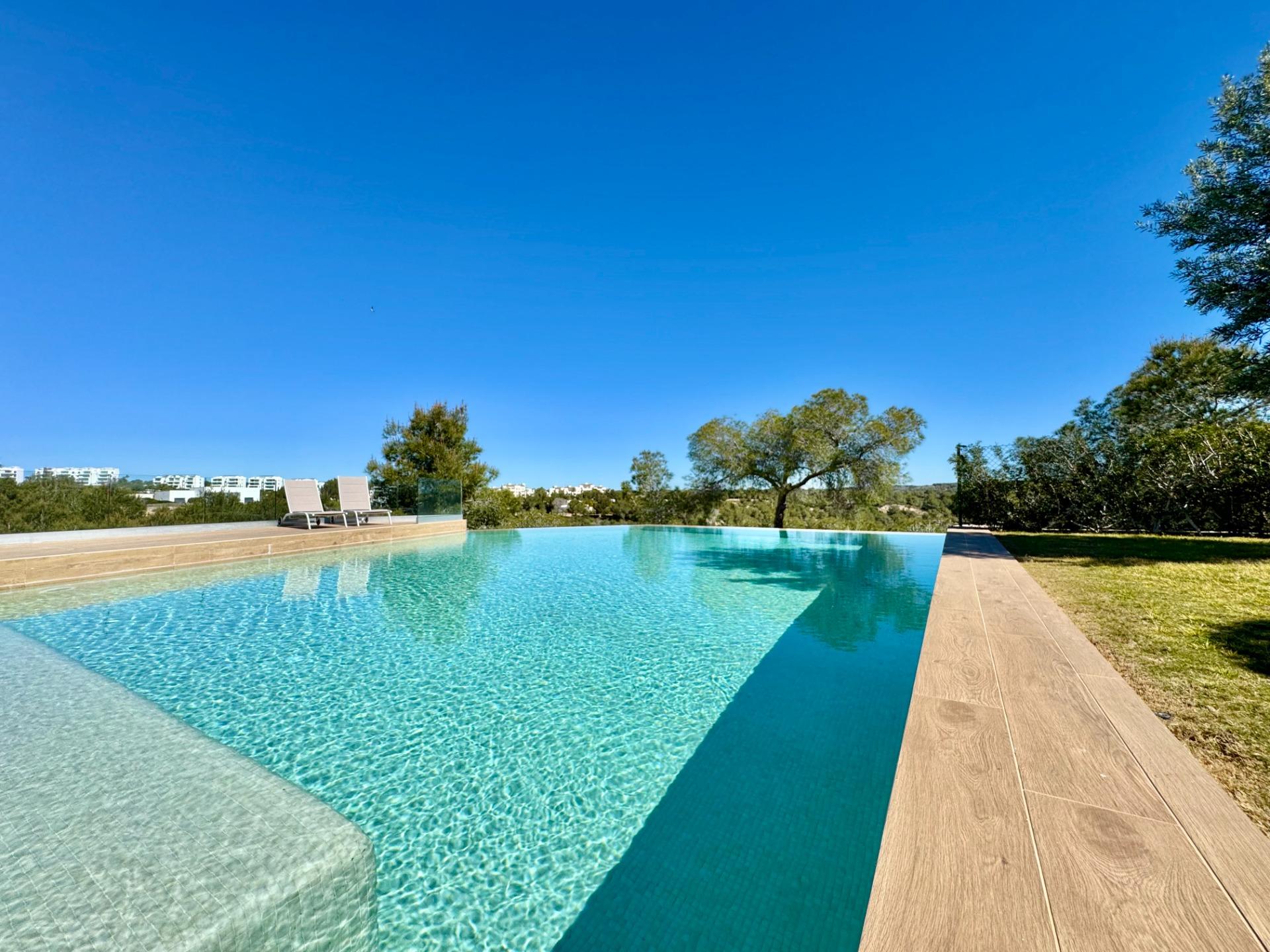 For sale - 2 Bedroom 2 Bathroom Apartment in Orihuela - Las Colinas Golf  - Alicante