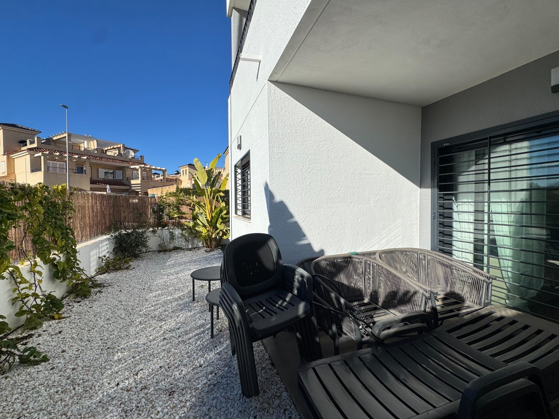 For sale - 2 Bedroom 1 Bathroom Apartment in Pilar de La Horadada - Riomar  - Alicante