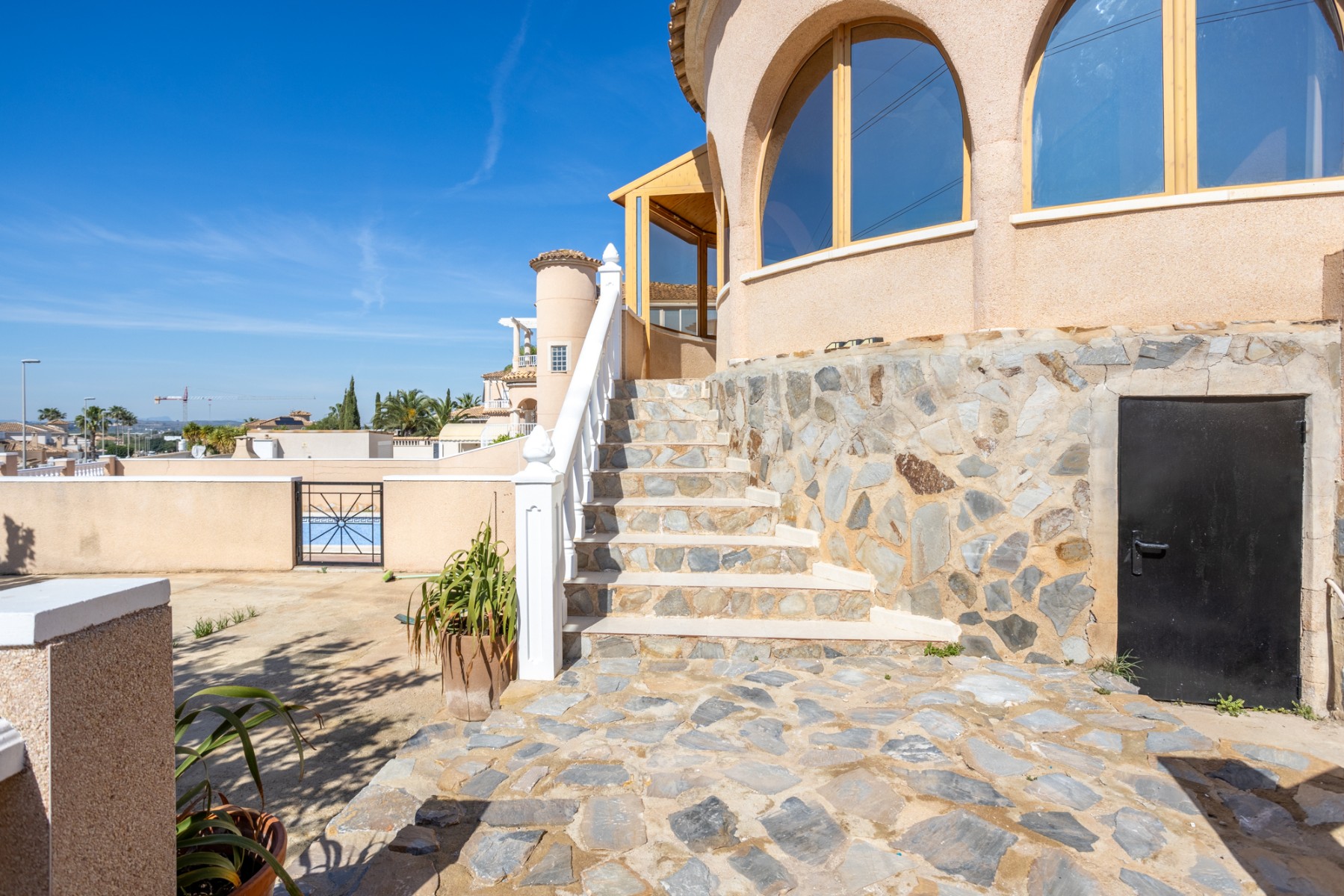 For sale - 5 Bedroom 3 Bathroom Villa in Benijofar - Costa Blanca  - Alicante