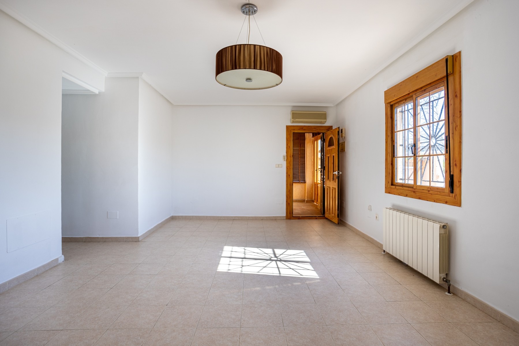 For sale - 5 Bedroom 3 Bathroom Villa in Benijofar - Costa Blanca  - Alicante