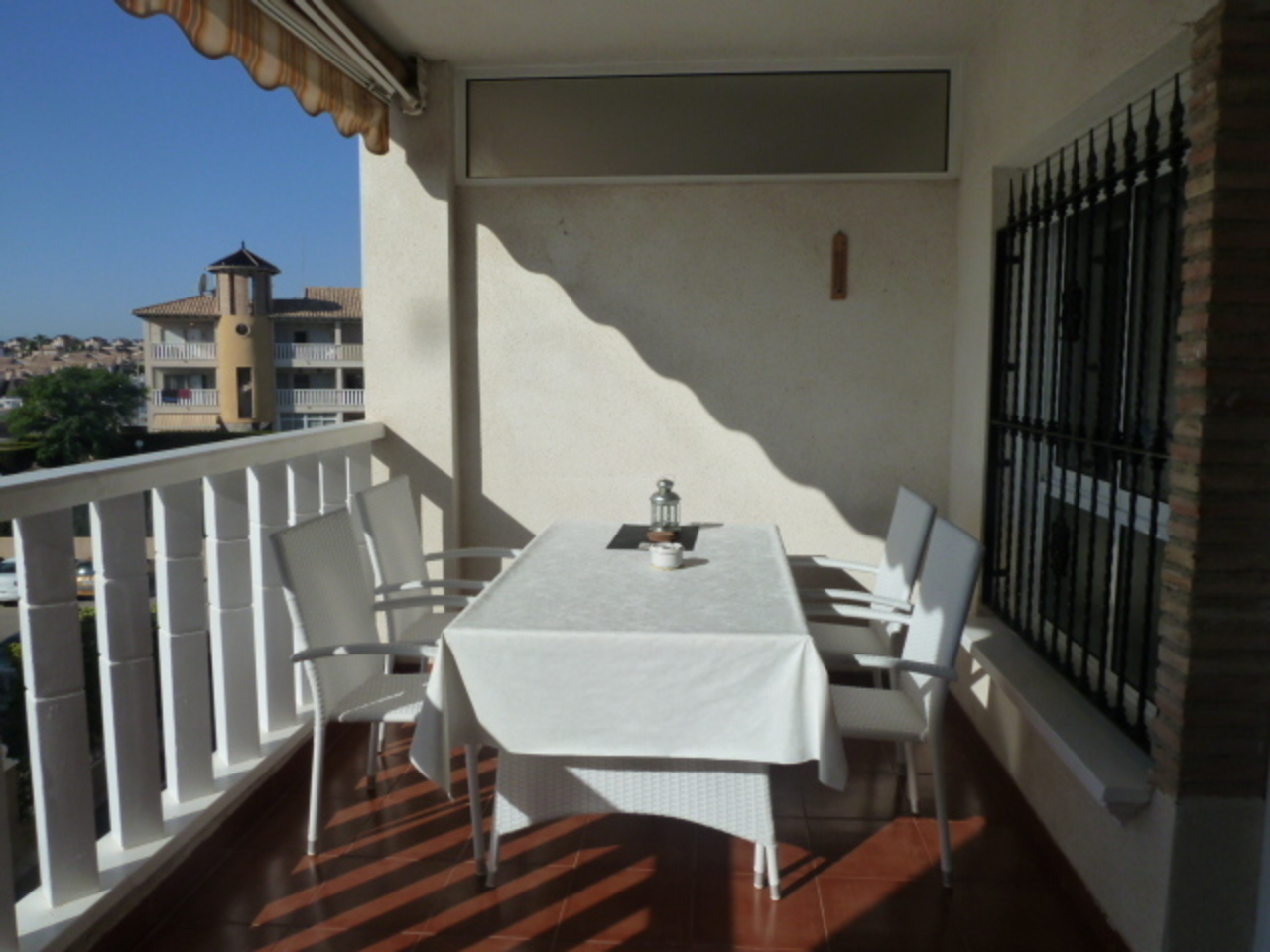 For sale - 2 Bedroom 1 Bathroom Apartment in Cabo Roig - Costa Blanca  - Alicante