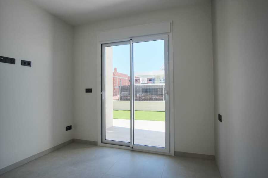 For sale - 2 Bedroom 2 Bathroom Apartment in Guardamar del Segura - Costa Blanca  - Alicante