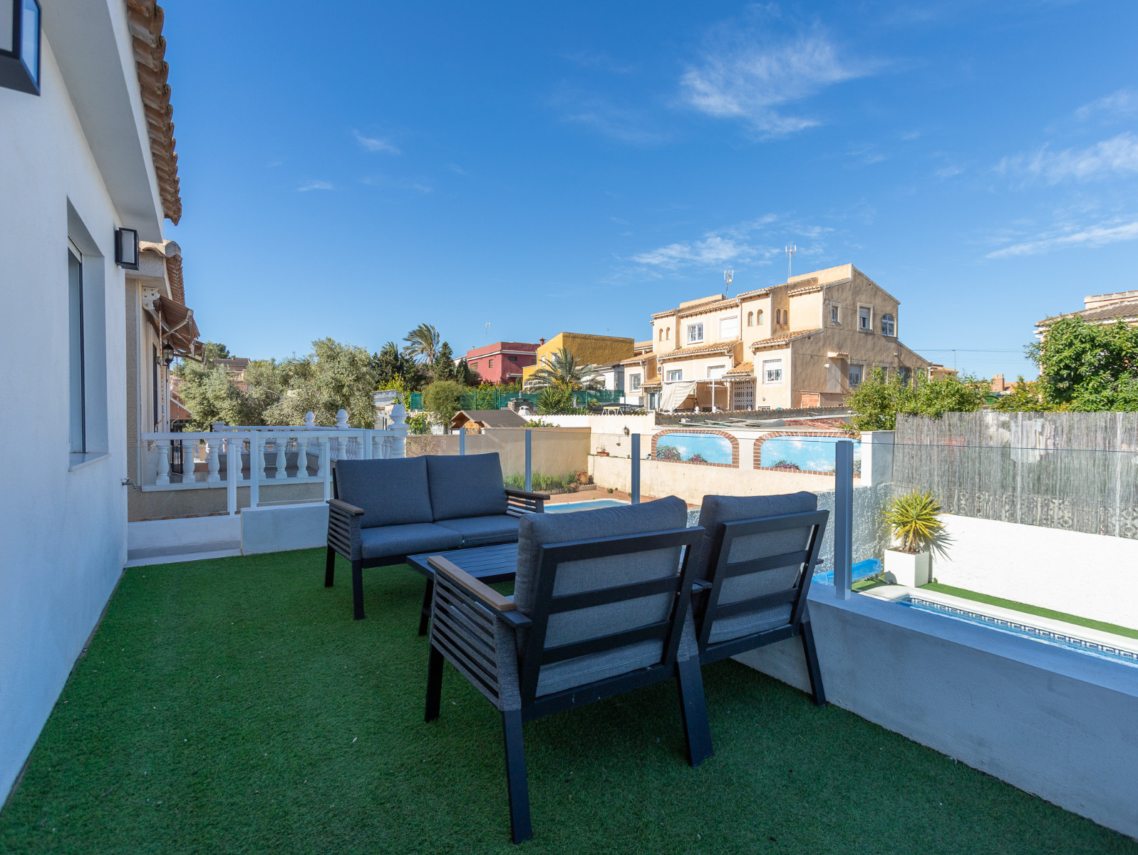 For sale - 4 Bedroom 3 Bathroom Villa in Los Balcones - Costa Blanca  - Alicante