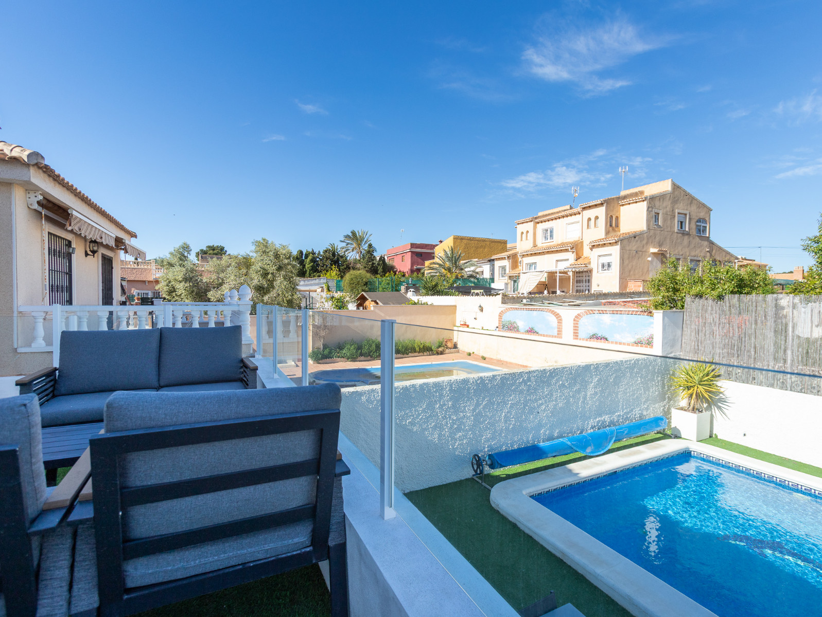 For sale - 4 Bedroom 3 Bathroom Villa in Los Balcones - Costa Blanca  - Alicante