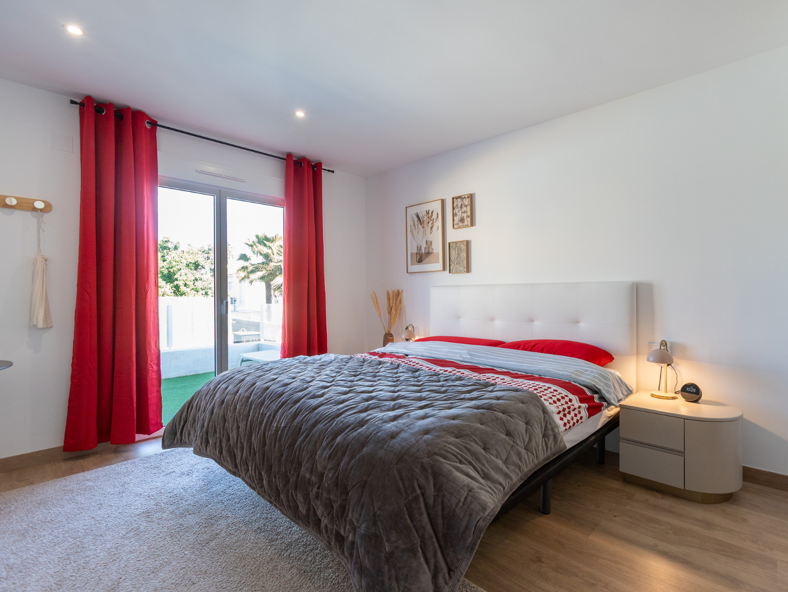 For sale - 4 Bedroom 3 Bathroom Villa in Los Balcones - Costa Blanca  - Alicante