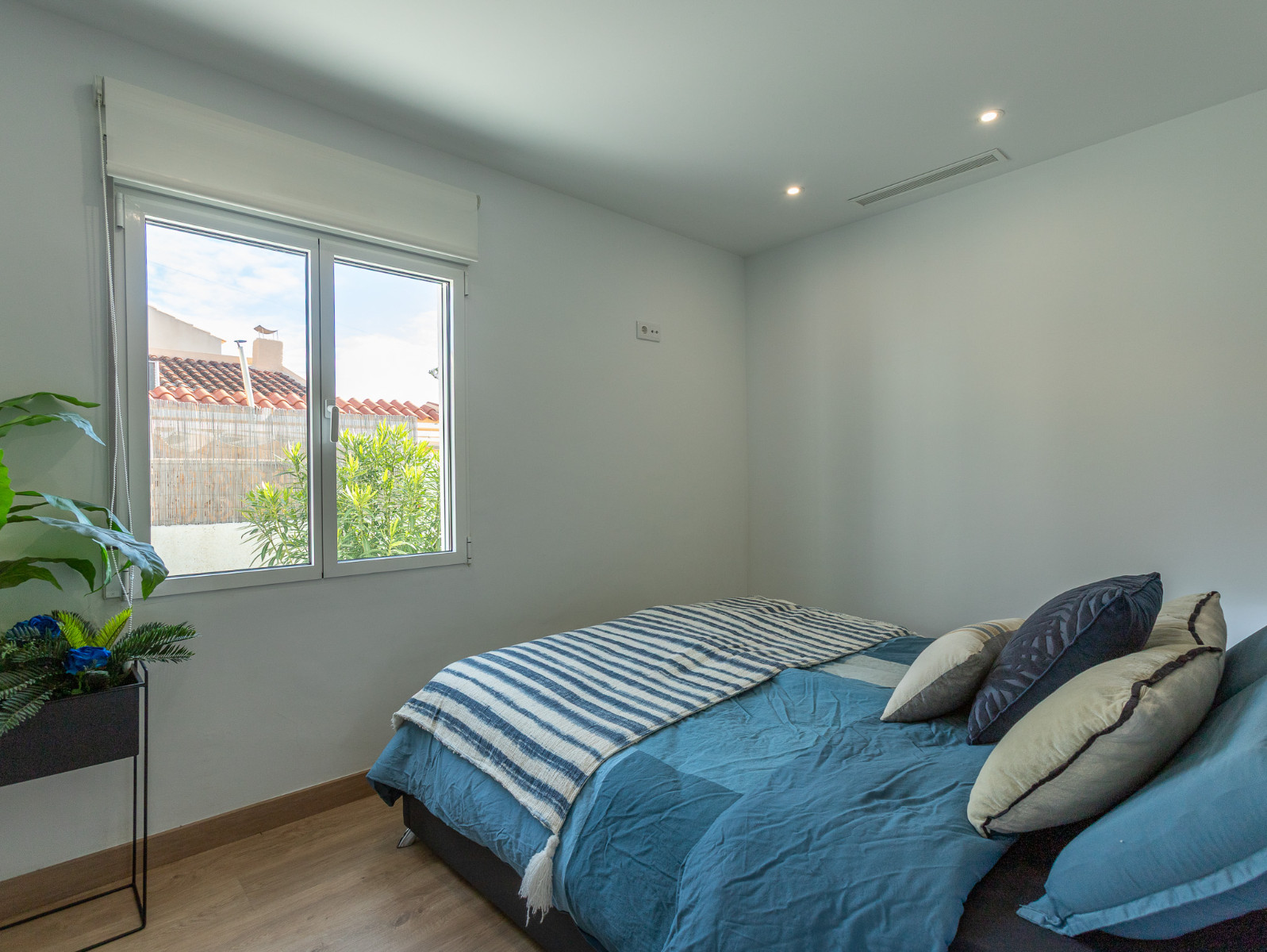 For sale - 4 Bedroom 3 Bathroom Villa in Los Balcones - Costa Blanca  - Alicante