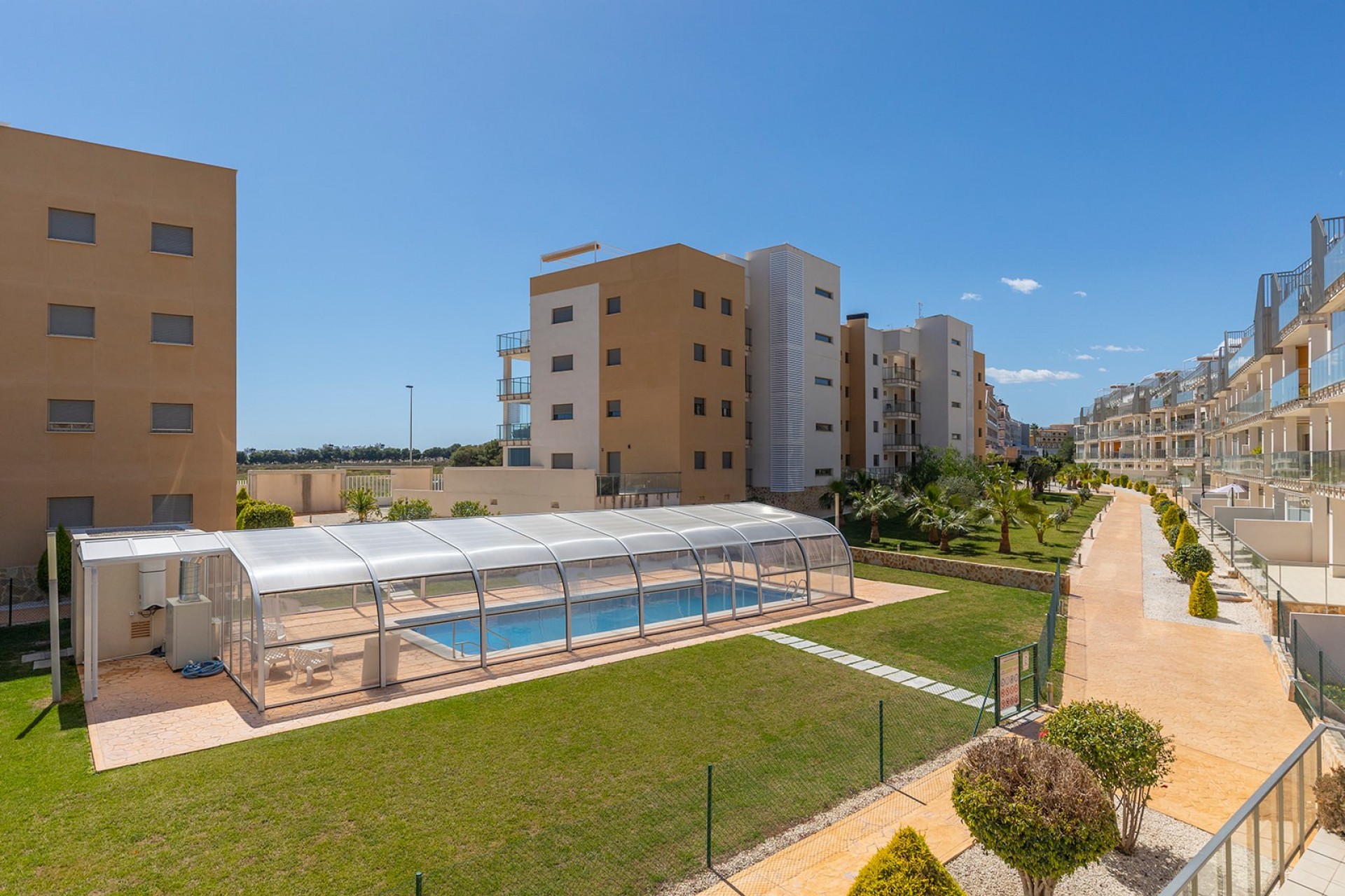 For sale - 2 Bedroom 2 Bathroom Apartment in Orihuela Costa - Costa Blanca  - Alicante