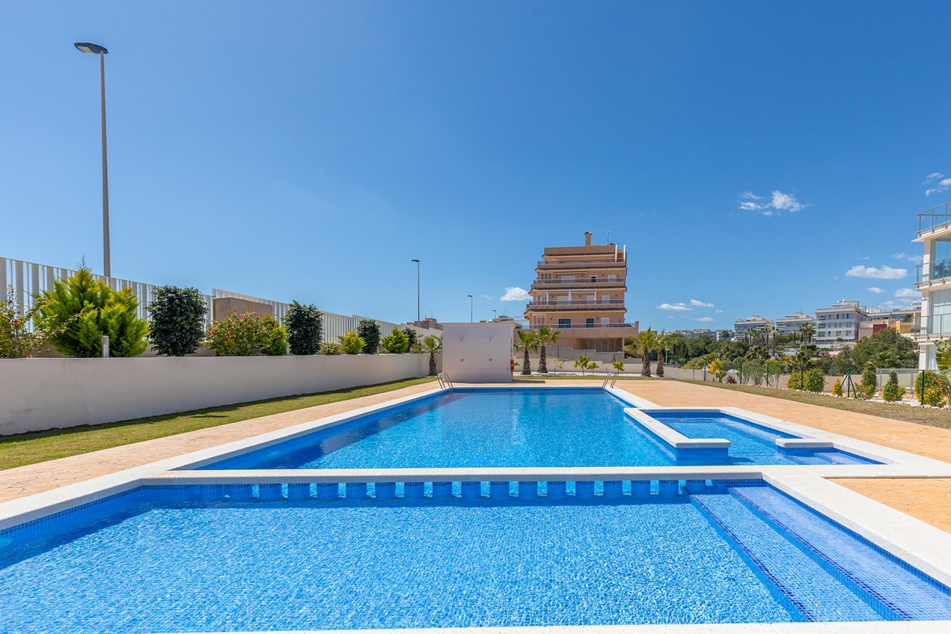 For sale - 2 Bedroom 2 Bathroom Apartment in Orihuela Costa - Costa Blanca  - Alicante