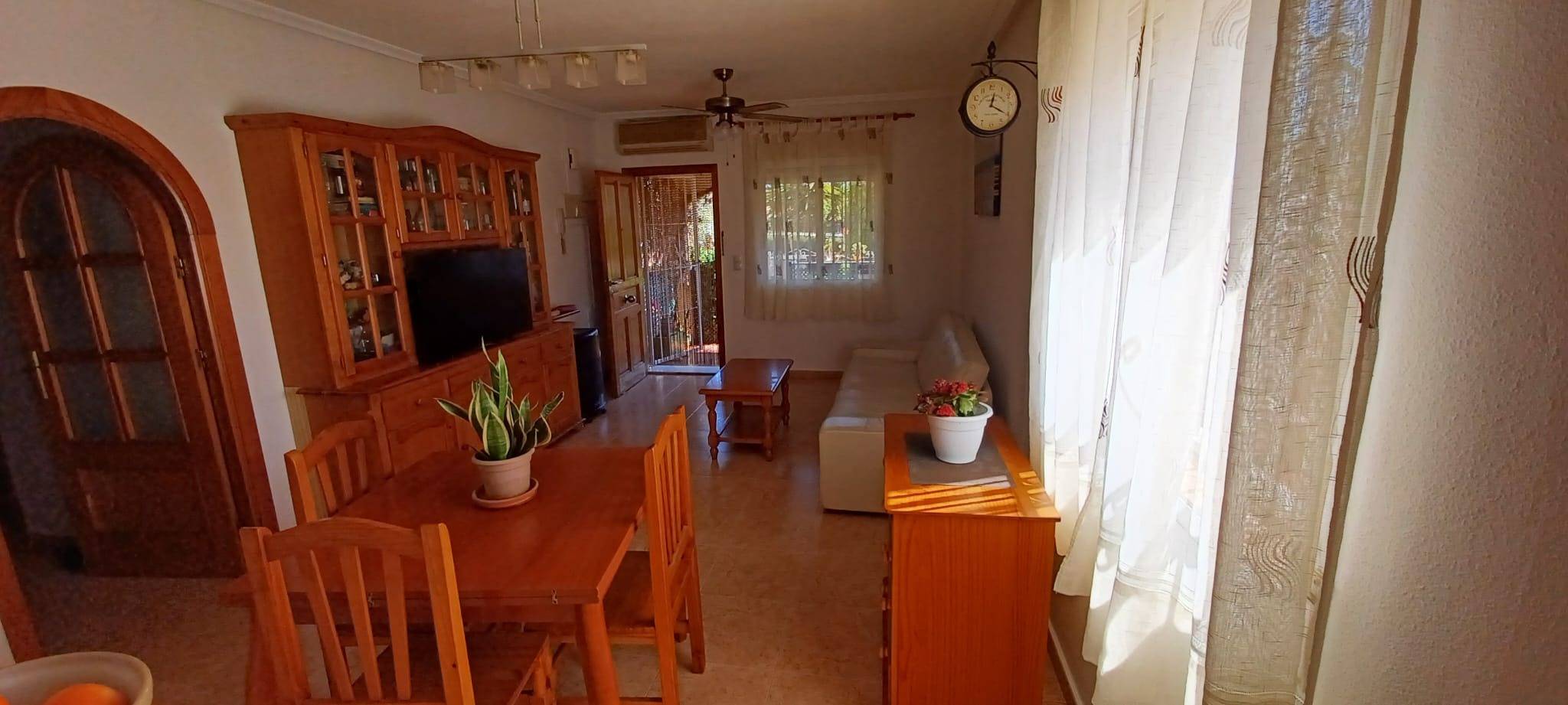 For sale - 3 Bedroom 2 Bathroom Bungalow in Orihuela Costa - Los Almendros-la Florida  - Alicante