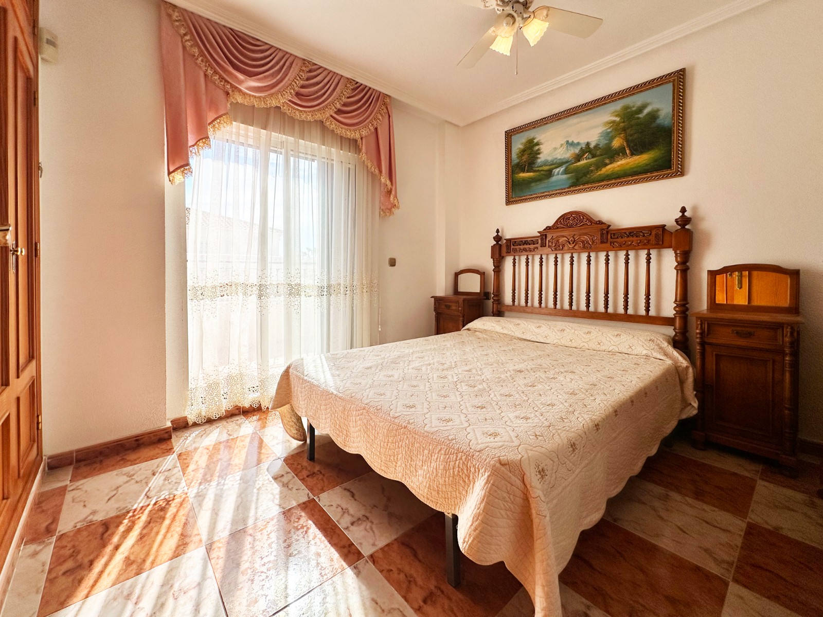 For sale - 2 Bedroom 2 Bathroom Town House in La Zenia - Costa Blanca  - Alicante