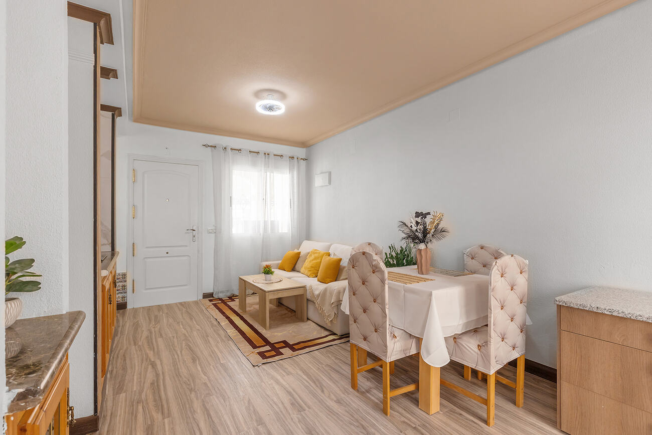 For sale - 2 Bedroom 2 Bathroom Semi Detached in Villamartin  - Villamartin  - Alicante