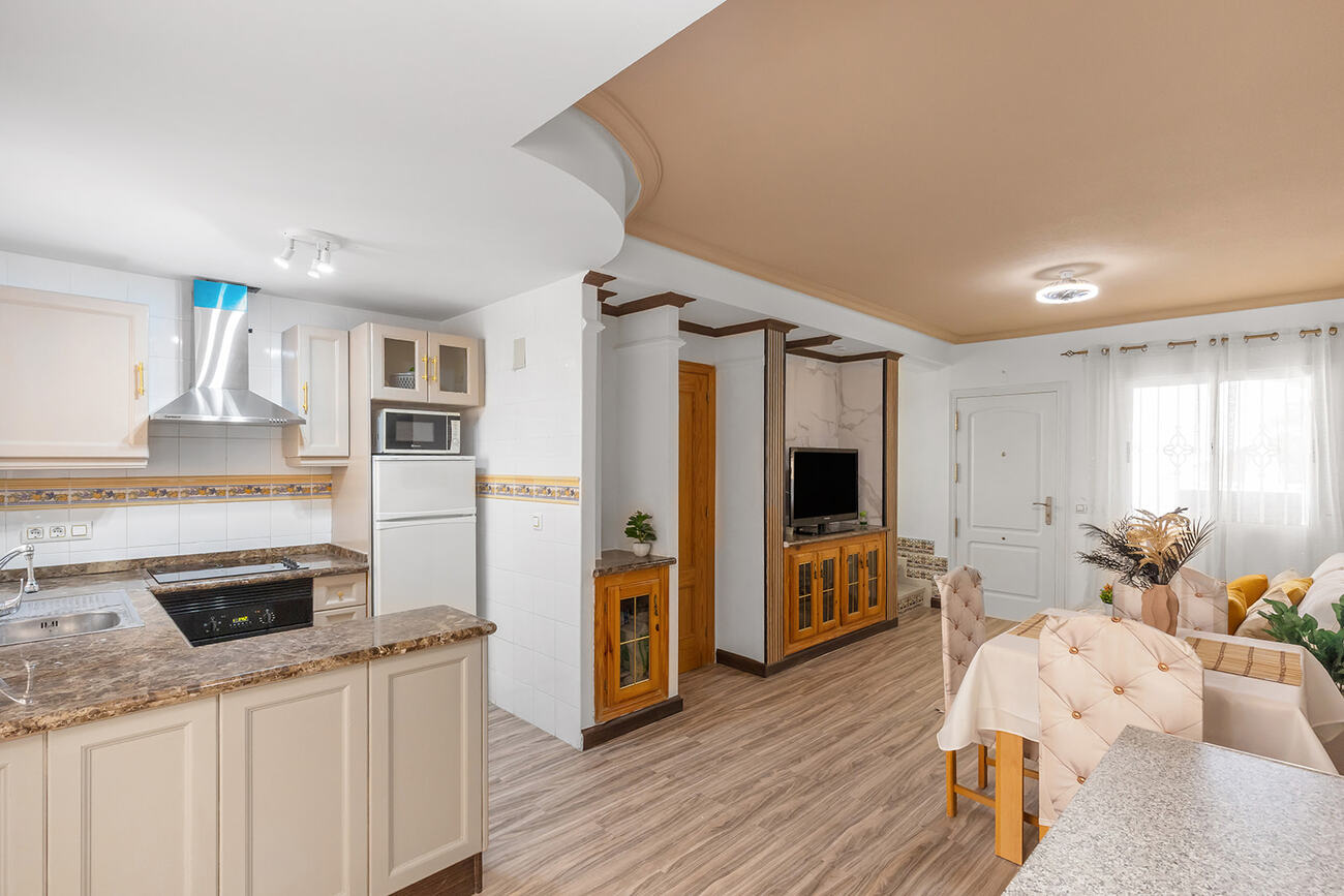 For sale - 2 Bedroom 2 Bathroom Semi Detached in Villamartin  - Villamartin  - Alicante