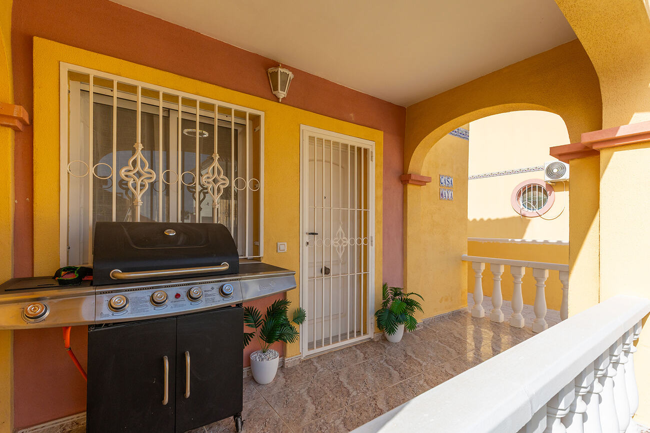 For sale - 2 Bedroom 2 Bathroom Semi Detached in Villamartin  - Villamartin  - Alicante