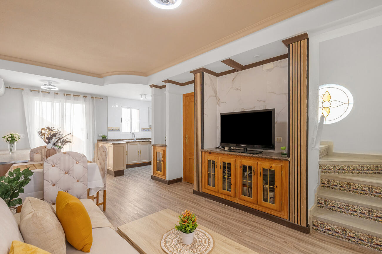 For sale - 2 Bedroom 2 Bathroom Semi Detached in Villamartin  - Villamartin  - Alicante