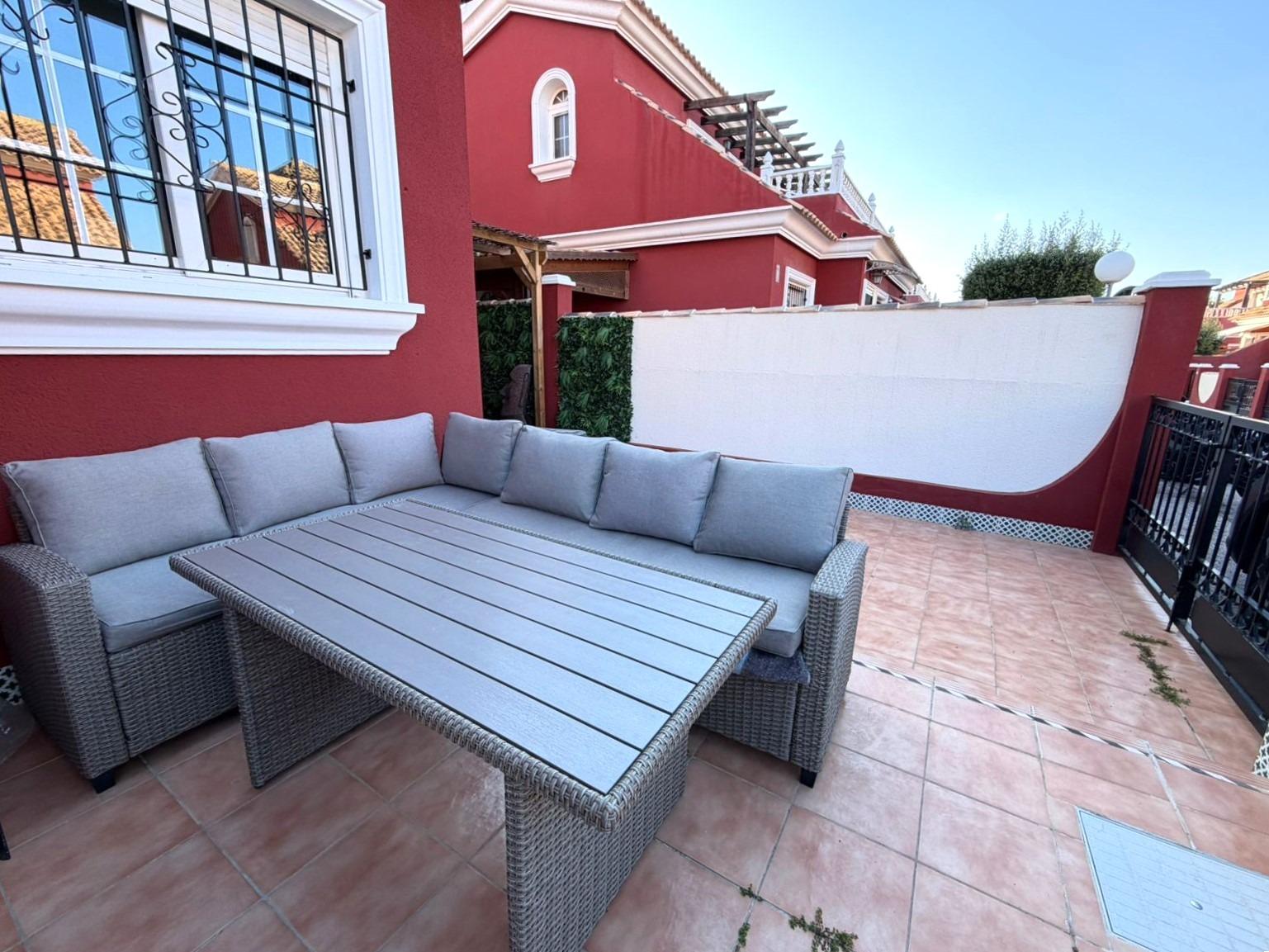 For sale - 3 Bedroom 2 Bathroom Semi Detached in Orihuela Costa - Villamartin  - Alicante