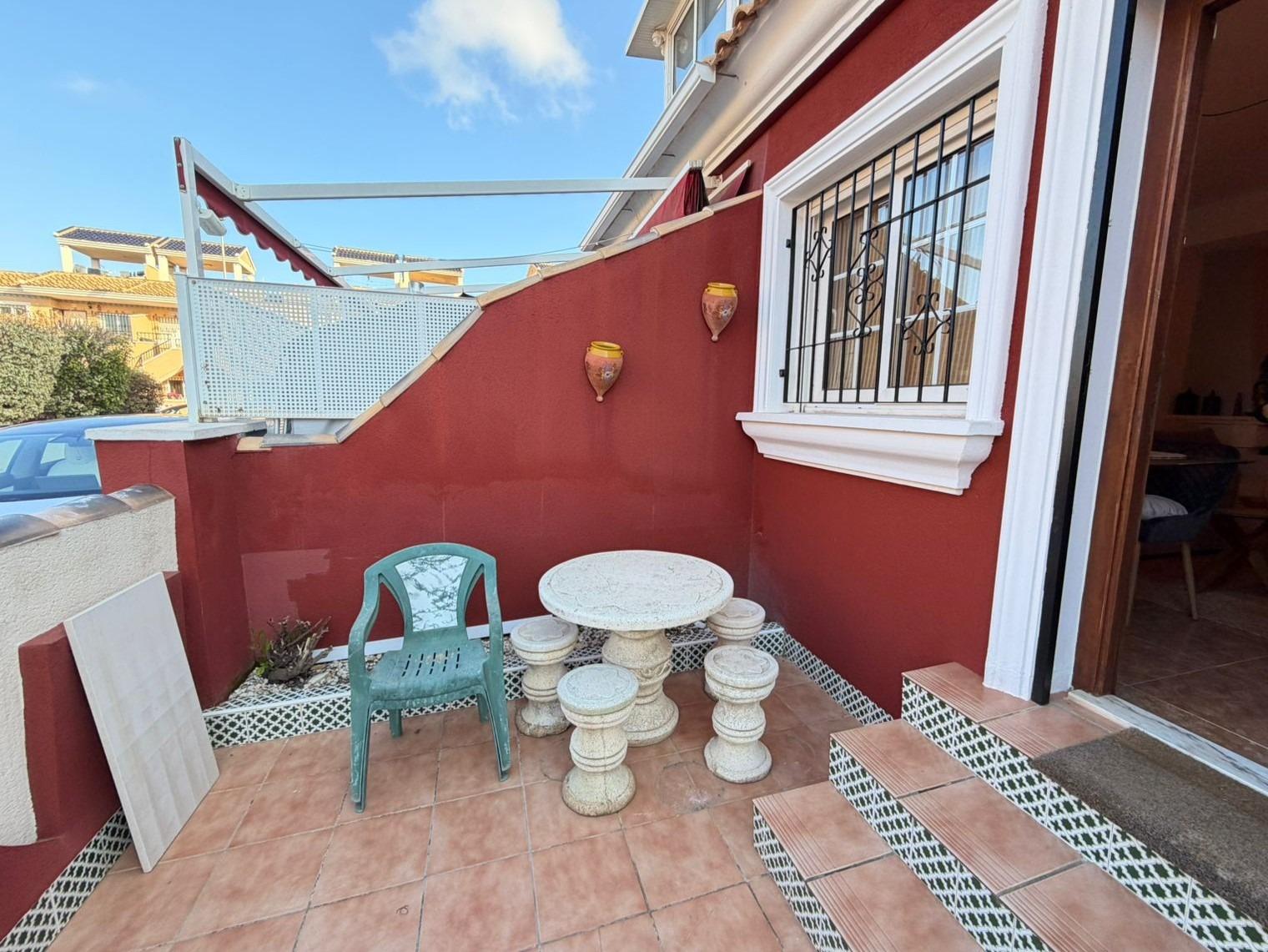 For sale - 3 Bedroom 2 Bathroom Semi Detached in Orihuela Costa - Villamartin  - Alicante