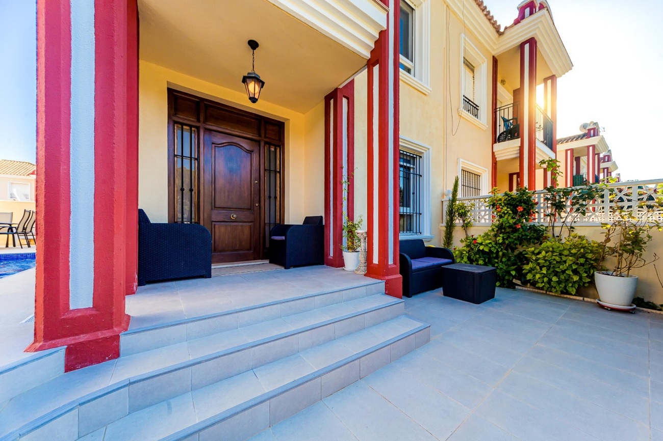 For sale - 4 Bedroom 2 Bathroom Duplex in Dehesa de Campoamor - Costa Blanca  - Alicante