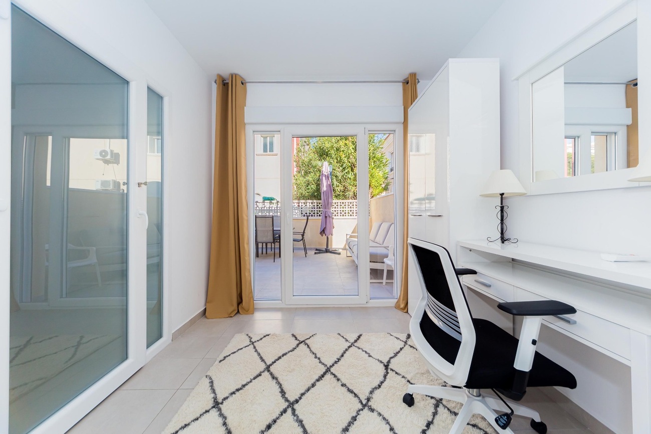 For sale - 4 Bedroom 2 Bathroom Duplex in Dehesa de Campoamor - Costa Blanca  - Alicante