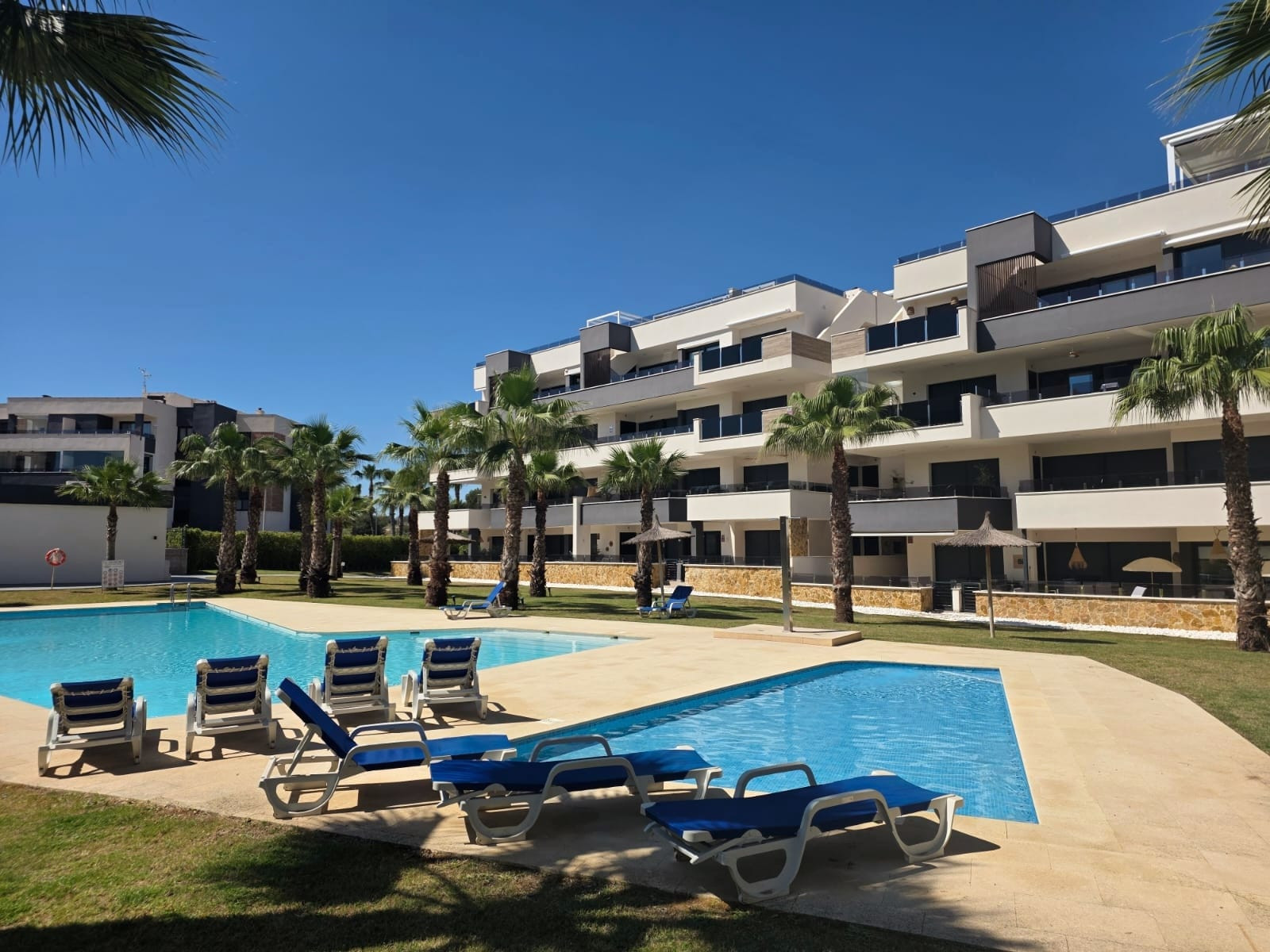 For sale - 2 Bedroom 2 Bathroom Apartment in Orihuela Costa - Costa Blanca  - Alicante