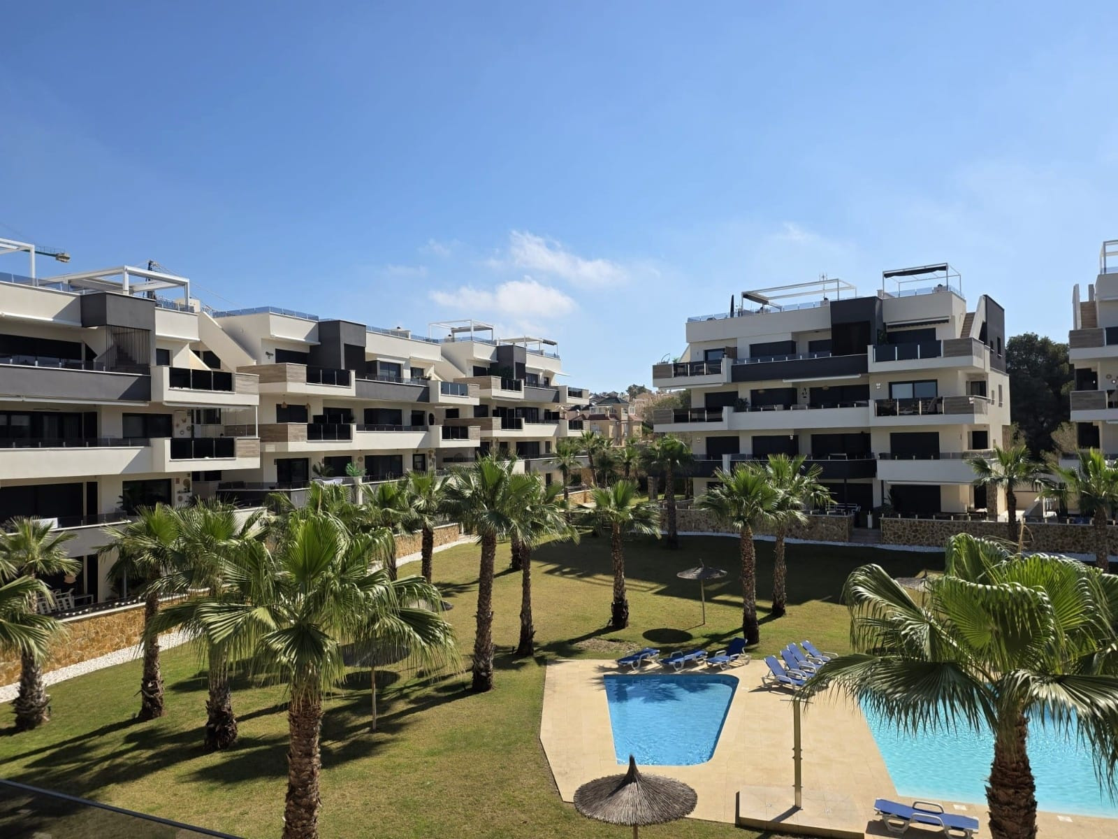 For sale - 2 Bedroom 2 Bathroom Apartment in Orihuela Costa - Costa Blanca  - Alicante