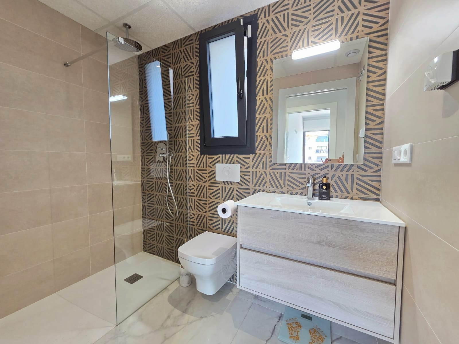 For sale - 2 Bedroom 2 Bathroom Apartment in Orihuela Costa - Costa Blanca  - Alicante