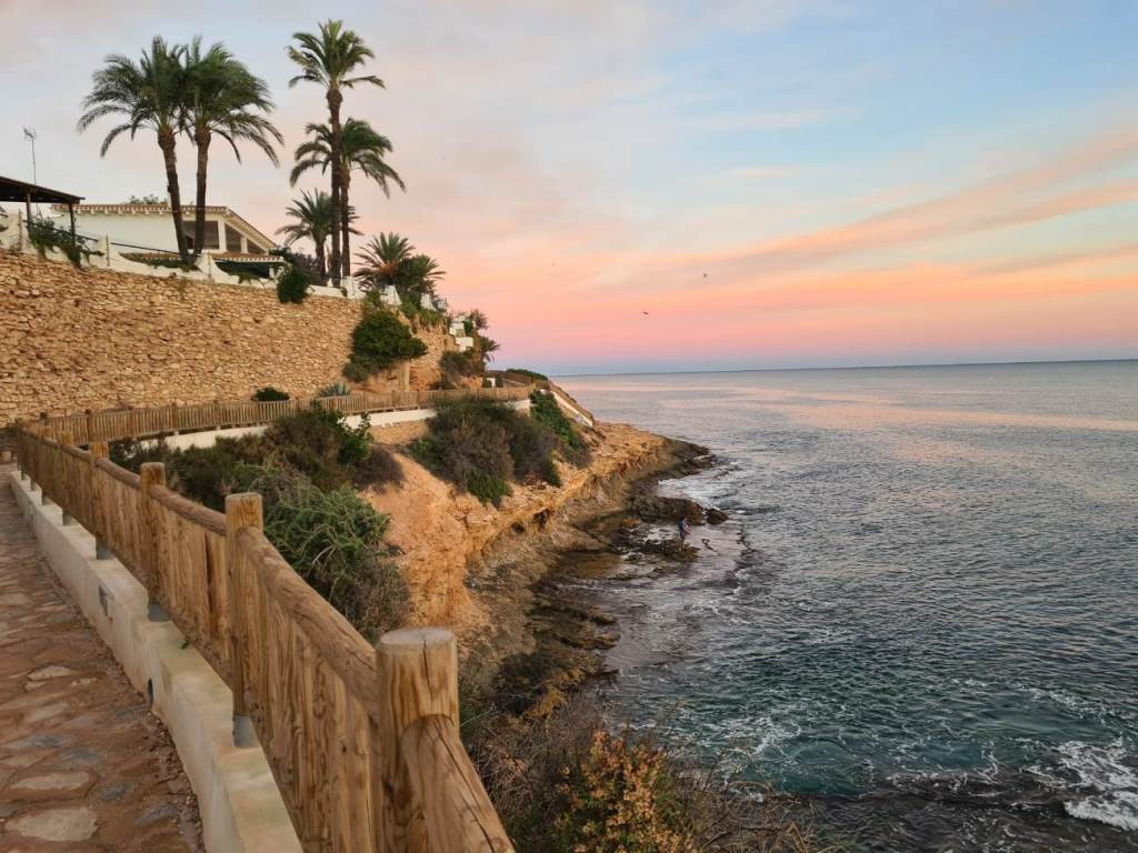 For sale - 2 Bedroom 2 Bathroom Apartment in Orihuela Costa - Costa Blanca  - Alicante