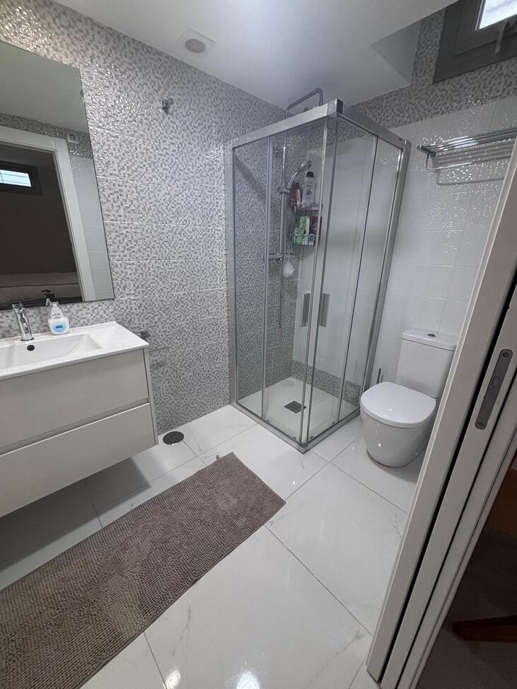 For sale - 5 Bedroom 4 Bathroom Villa in Villamartin - Costa Blanca  - Alicante