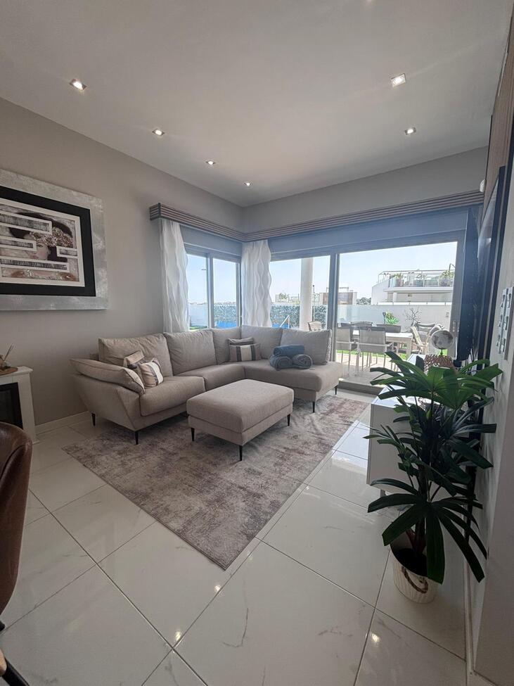 Villa in Villamartin - Image 5