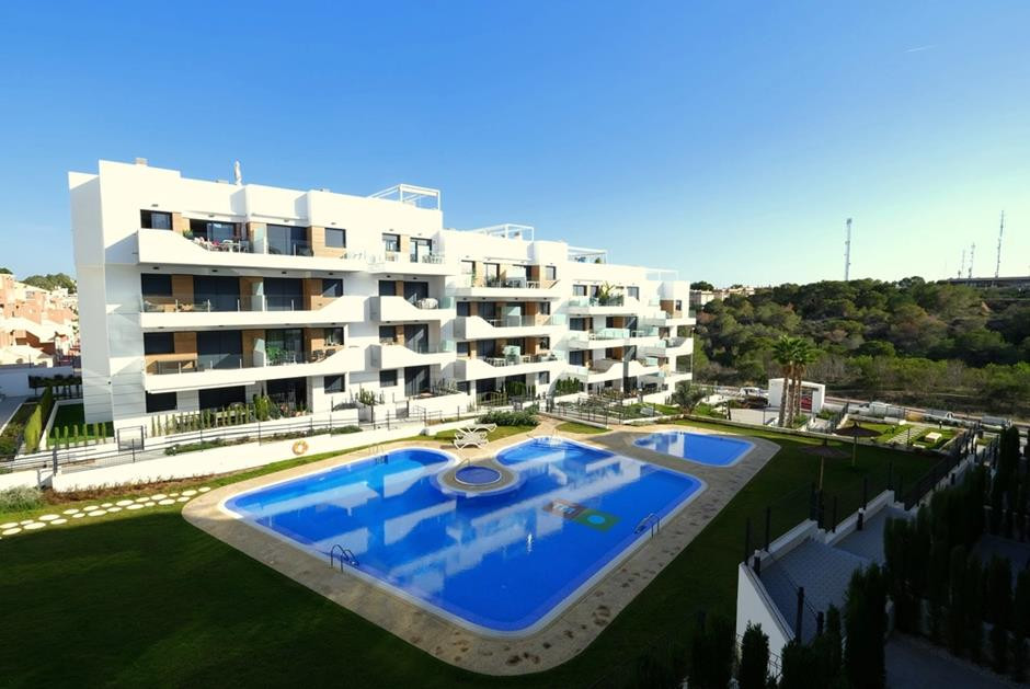 For sale - 2 Bedroom 1 Bathroom Apartment in Villamartin - Costa Blanca  - Alicante