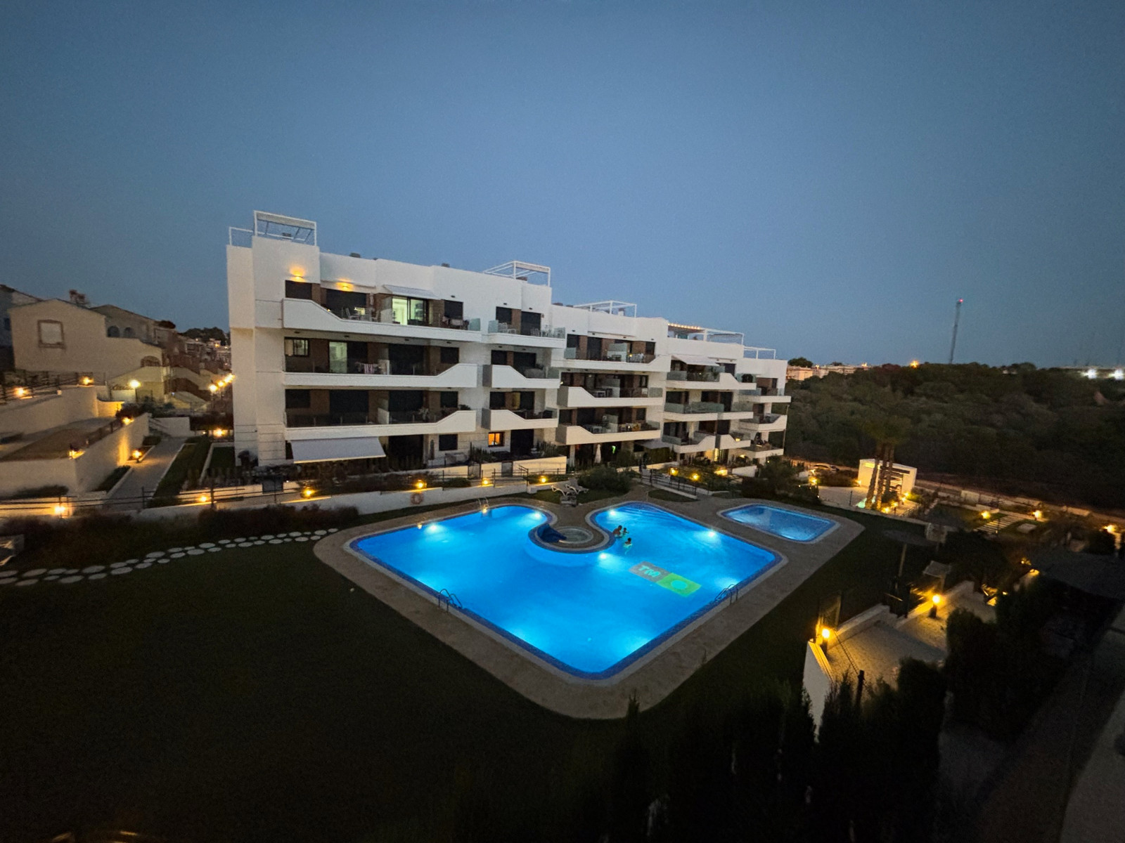 For sale - 2 Bedroom 1 Bathroom Apartment in Villamartin - Costa Blanca  - Alicante
