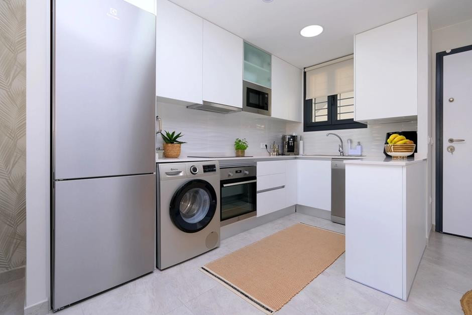 For sale - 2 Bedroom 1 Bathroom Apartment in Villamartin - Costa Blanca  - Alicante